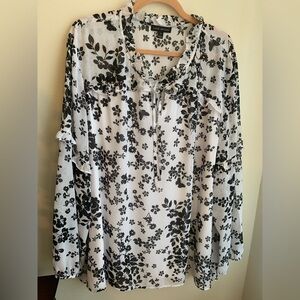 Lane Bryant White with Black Flowers Plus size 4X Top